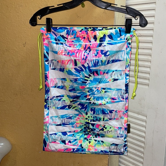 🌸 Lilly Pulitzer 🌸 - Picture 4 of 7